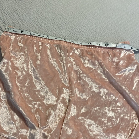 BCBGMaxAzria Women’s Pajama Set with Lace M Pink Babydoll Top Shorts Velvet NWT - Picture 11 of 13